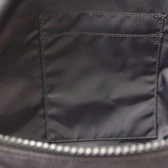 GUCCI Black Leather Shoulder Bag - Picture 10 of 16